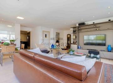 Apartamento de 3 quartos, São Paulo · Apartamento - Itaim Bibi - 3 Dormitórios - 145m².