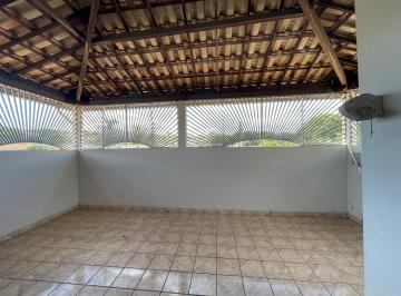 Casa · 179m² · 4 Quartos · 3 Vagas · Casa ampla de 2 pavimentos e 4 quartos no Bom Jesus com lote de 360m²