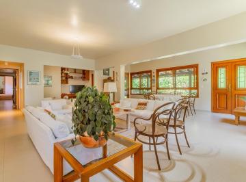 c210e8dc-0e54-468d-b334-51798a04257b · Casa no condomínio Estância Parque Atibaia para venda com 7 quartos, sendo 1 suíte, 500m²