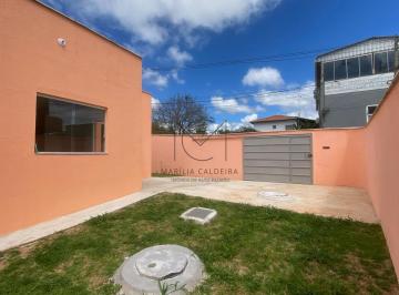 Casa · 82m² · 3 Quartos · 2 Vagas · Casa à Venda no Bairro Floresta Encantada | 3 Quartos, Suíte e Área Externa