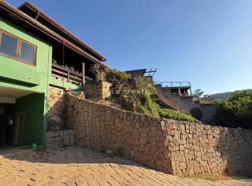 Casa · 300m² · 3 Quartos · 8 Vagas · Casa em Lopes, Valinhos/SP de 300m² 3 quartos à venda por R$ 900.000,00