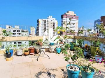 Apartamento · 258m² · 3 Quartos · 2 Vagas · Cobertura em Gonzaga, Santos/SP de 258m² 3 quartos à venda por R$ 1.696.000,00