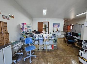 Comercial · 188m² · 5 Vagas · Ponto em Praia da Costa, Vila Velha/ES de 188m² à venda por R$ 2.400.000,00