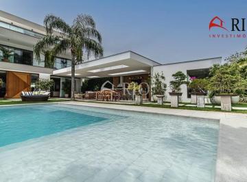 image_re_6097973.jpg · Casa de alto padrão à venda no Condomínio Mansões, na Barra da Tijuca. PORTEIRA FECHADA