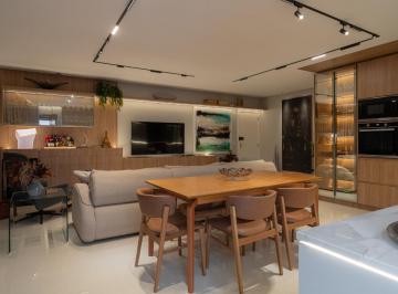 Apartamento · 210m² · 3 Quartos · 3 Vagas · Apartamento Diferenciado à venda no Centro em Balneário Camboriú.