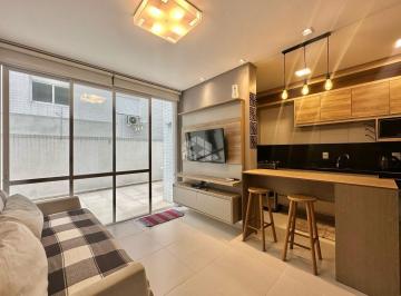 Apartamento · 135m² · 2 Quartos · 1 Vaga · Apartamento de 2 dormitórios mobiliado com terraço em "L" e box/vaga de garagem na Zona Nova