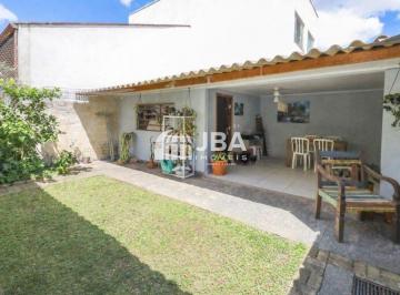 40 · Casa à venda - em Novo Mundo