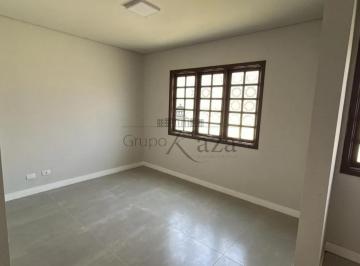 Casa · 198m² · 3 Quartos · 2 Vagas · Casa Sobrado - Jardim Califórnia - Residencial Ernanys Village - Jacareí - 3 Dormitórios - 113,64m².
