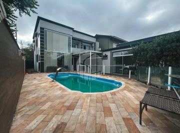 Casa · 240m² · 4 Quartos · 3 Vagas · Sobrado mobiliado com 4 dormitórios no bairro Floresta em Joinville