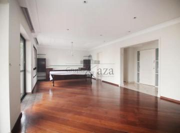 Apartamento de 4 quartos, São Paulo · Apartamento - Higienópolis - 3 Suítes - 186m².