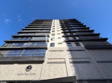 Apartamento de 3 quartos, Porto Belo · AMPLO 3 SUÍTES FINAMENTE MOBILIADO NO ÚLTIMO ANDAR EM PORTO BELO!