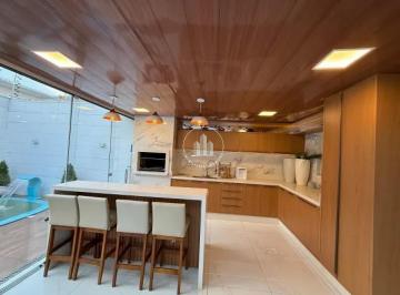 Casa · 80m² · 2 Quartos · 2 Vagas · Sobrado com piscina no Bairro Aririu - Palhoça