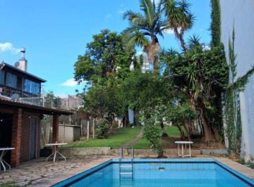 Casa · 214m² · 4 Quartos · 2 Vagas · Casa com piscina 4 quartos e 2 vagas no Bairro Jardim Itu