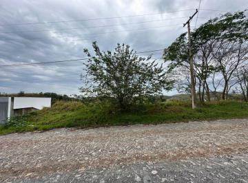 Terreno , Igaratá · Terreno com vista pra represa em condomínio fechado, Igarata