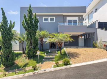 Casa · 304m² · 3 Quartos · 4 Vagas · Casa em condomínio fechado na cidade de Valinhos interior de São Paulo