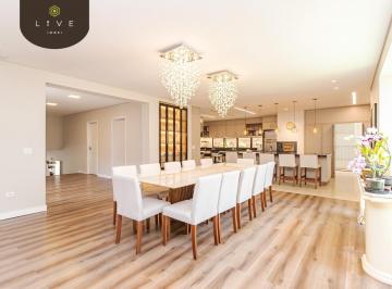 Casa · 1050m² · 5 Quartos · 6 Vagas · Linda casa alto padrão, com amplo jardim, elevador e localização privilegiada no Jardim Social!