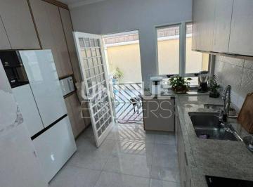 Casa · 100m² · 2 Quartos · 2 Vagas · Casa de Condomínio com 2 quartos, Vila Alati - Jundiaí