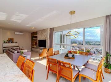 Apartamento · 137m² · 3 Quartos · 2 Vagas · Apartamento à venda no Centro em Balneário Camboriú.