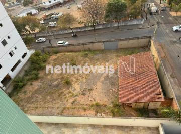 Terreno · 720m² · Excelente lote plano no Castelo.