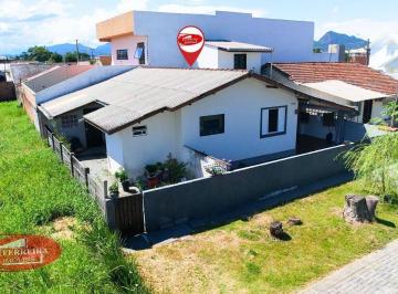 Casa · 110m² · 4 Quartos · 1 Vaga · Casa Sob Meio Lote