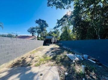 Casa · 28m² · 1 Quarto · 2 Vagas · Casa com amplo espaço de terreno no Rainha do Mar!
