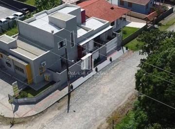 Casa · 240m² · 3 Quartos · 4 Vagas · Sala comercial e sobrado na região central, com 240m² de área total