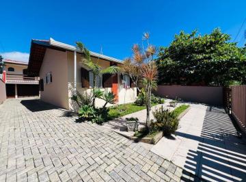 Casa · 119m² · 3 Quartos · 02 Casas No Terreno Sozinho á 70 metros da praia, Com Vista Para O Mar! Balneário Cambiju!