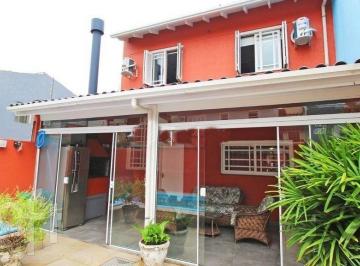 Casa · 210m² · 3 Quartos · 2 Vagas · Casa em Sarandi