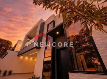 Casa · 182m² · 4 Quartos · 2 Vagas · Sobrado em Rua Francisco Silveira da Rocha - Vila Esperança - Maringá/PR