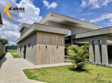 f4c8176b5b19a8087413fa74bb4b1580c03b1da0 · Casa térrea, recém-construída, projeto contemporâneo, conceito aberto com acabamento de altíssimo pa