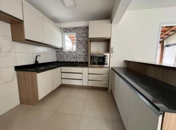 Casa · 86m² · 3 Quartos · 2 Vagas · Casa em Condomínio Clube próxima ao Shopping Pelotas