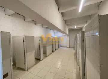 Comercial · 4000m² · Galpão para locação em Industrial Anhangüera - Osasco, SP