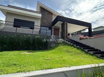 Casa · 1058m² · 4 Quartos · Casa em condomínio fechado em Extrema MG Itamaraty próximo a Cachoeira