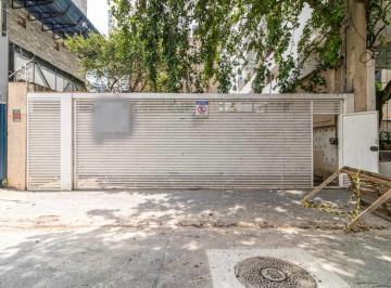 Comercial · 1100m² · 31 Quartos · 8 Vagas · Prédio comercial na Rua Gomes de Carvalho, N. 615 • 1100 m²