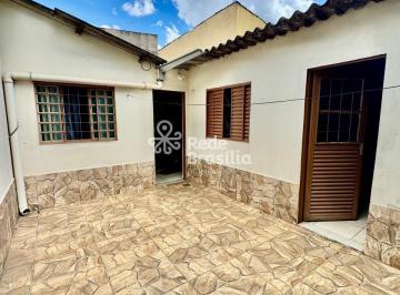 Casa · 70m² · 4 Quartos · 1 Vaga · QE 38 - CASA COM 02 QUARTOS E DUAS  EDÍCULAS  - GUARÁ II/DF