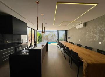 Casa de 3 quartos, Votorantim · Casa sobrado à venda no Condomínio Alphaville Nova Esplanada I em Votorantim - SP