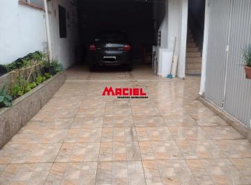 Casa · 175m² · 4 Quartos · 3 Vagas · Oportunidade Única: Sobrado + Casa Assobradada (Total 175m² de área construída)