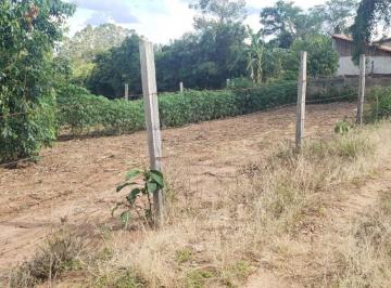 Foto 01 · Sítio com (3 alqueires dupla aptidão no bairro do arealzinho (( município de Angatuba)) tem um córre