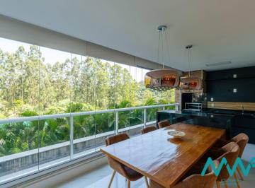 Apartamento · 224m² · 3 Quartos · 4 Vagas · Boulevard Tamboré 224m2 - Vista Livre!