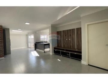 Foto 02 · Casa em Condomínio à Venda em Sorocaba-SP, Vila Rica: 3 Quartos, 2 Salas, 2 Banheiros, 2 Vagas de Ga