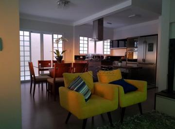 Casa · 200m² · 2 Quartos · 2 Vagas · Casa - Conjunto Residencial Trinta e Um de Março - 2 dormitórios - 170m².