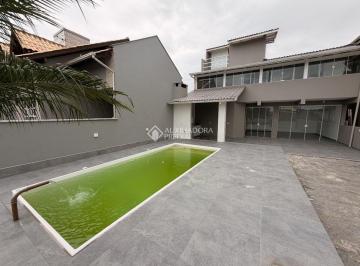 Casa · 130m² · 3 Quartos · Exclusividade, Sofisticação e o Privilégio de Viver Próximo ao Mar na Ponta do Papagaio