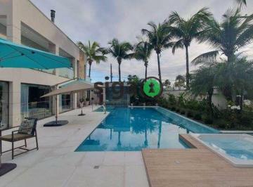 Casa · 777m² · 7 Quartos · 4 Vagas · "Mansão de Alto Padrão no Condomínio Acapulco | 7 Suítes, Lazer Total e Mobiliada"