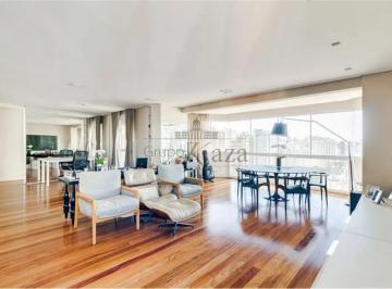 Apartamento de 4 quartos, São Paulo · Cobertura - Moema - 271m²- 3 Suítes + Home - 5 Grs.