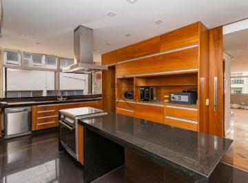 Apartamento de 3 quartos, São Paulo · Apartamento - Jardim América - 3 Suítes - 262m².