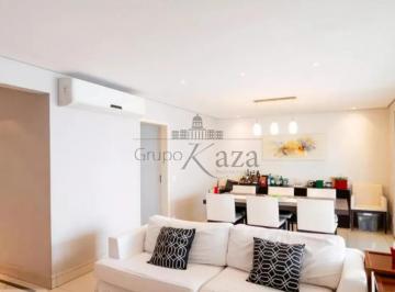 Apartamento · 223m² · 4 Quartos · 4 Vagas · Apartamento - Campo Belo - 4 Suítes - 223m².