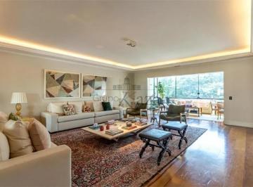 Apartamento de 3 quartos, São Paulo · Apartamento - Moema - 4 Dormitórios - 300m².