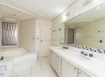 Apartamento · 251m² · 4 Quartos · 2 Vagas · Apartamento próximo ao Clube Curitibano sendo 1 po