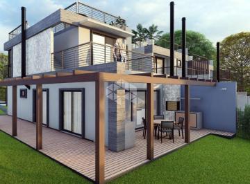 Casa · 117m² · 3 Quartos · 2 Vagas · Casa com 3 dormitórios, 2 vagas de garagem no Bairro Ferraz em Garopaba SC