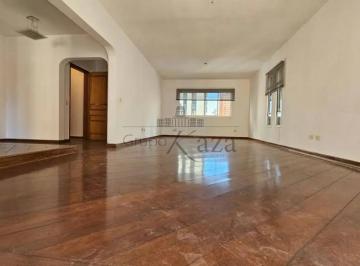 Apartamento de 4 quartos, São Paulo · Moema 200m² - 4 Dormitório 2 Grs - R$ 2.350.000